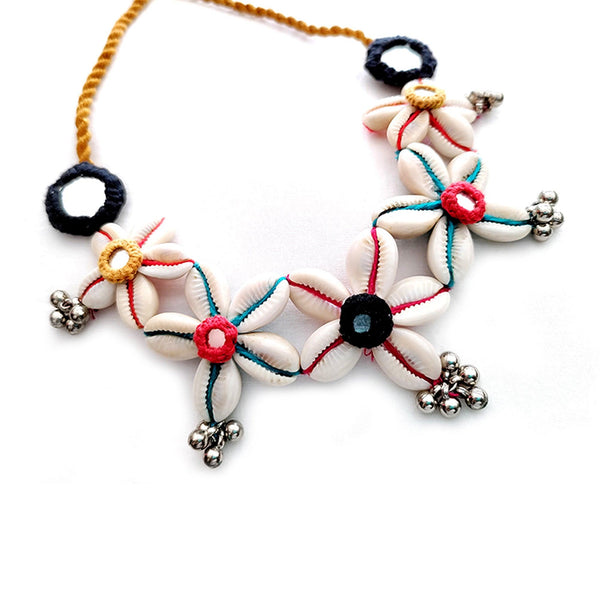 Handmade Kaudi shell necklace - Aesthetics Designer Label